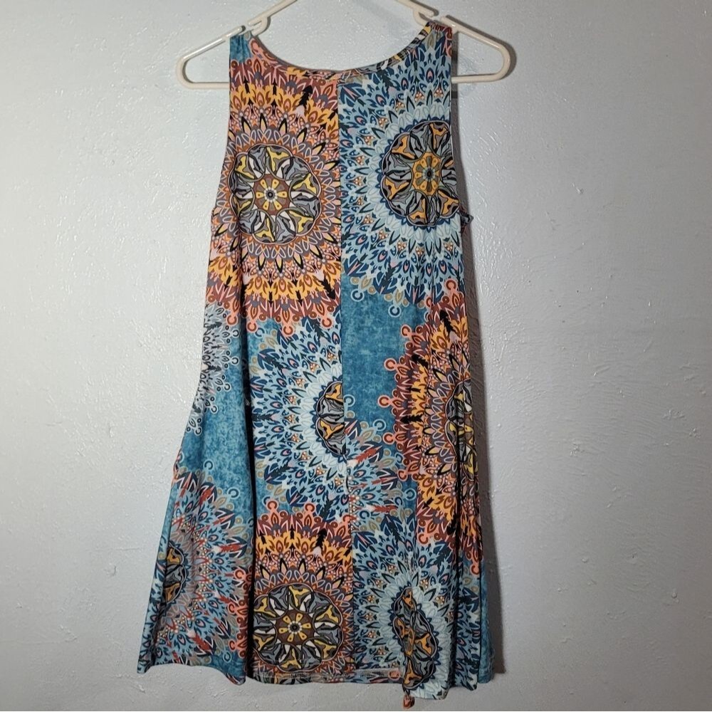 Colorful Sleeveless Dress - Size Medium - Picture 4 of 6